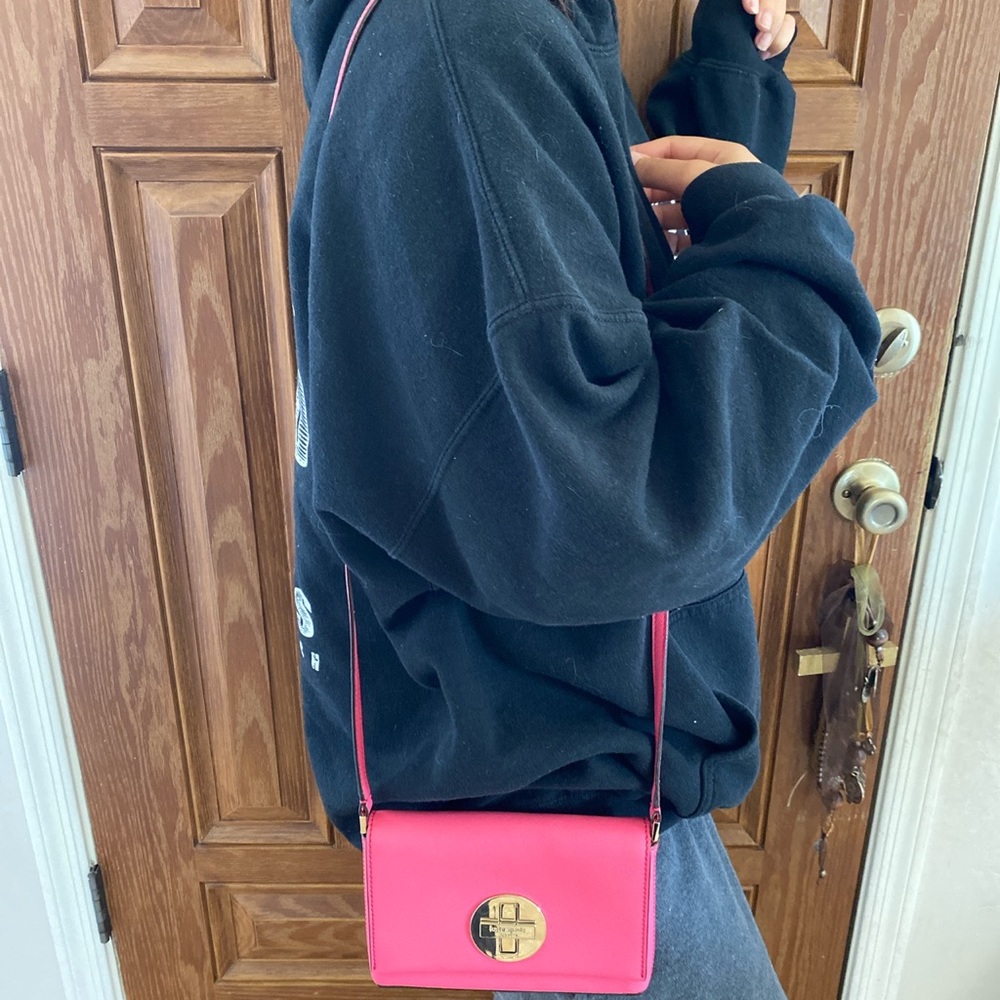 small pink kate spade purse